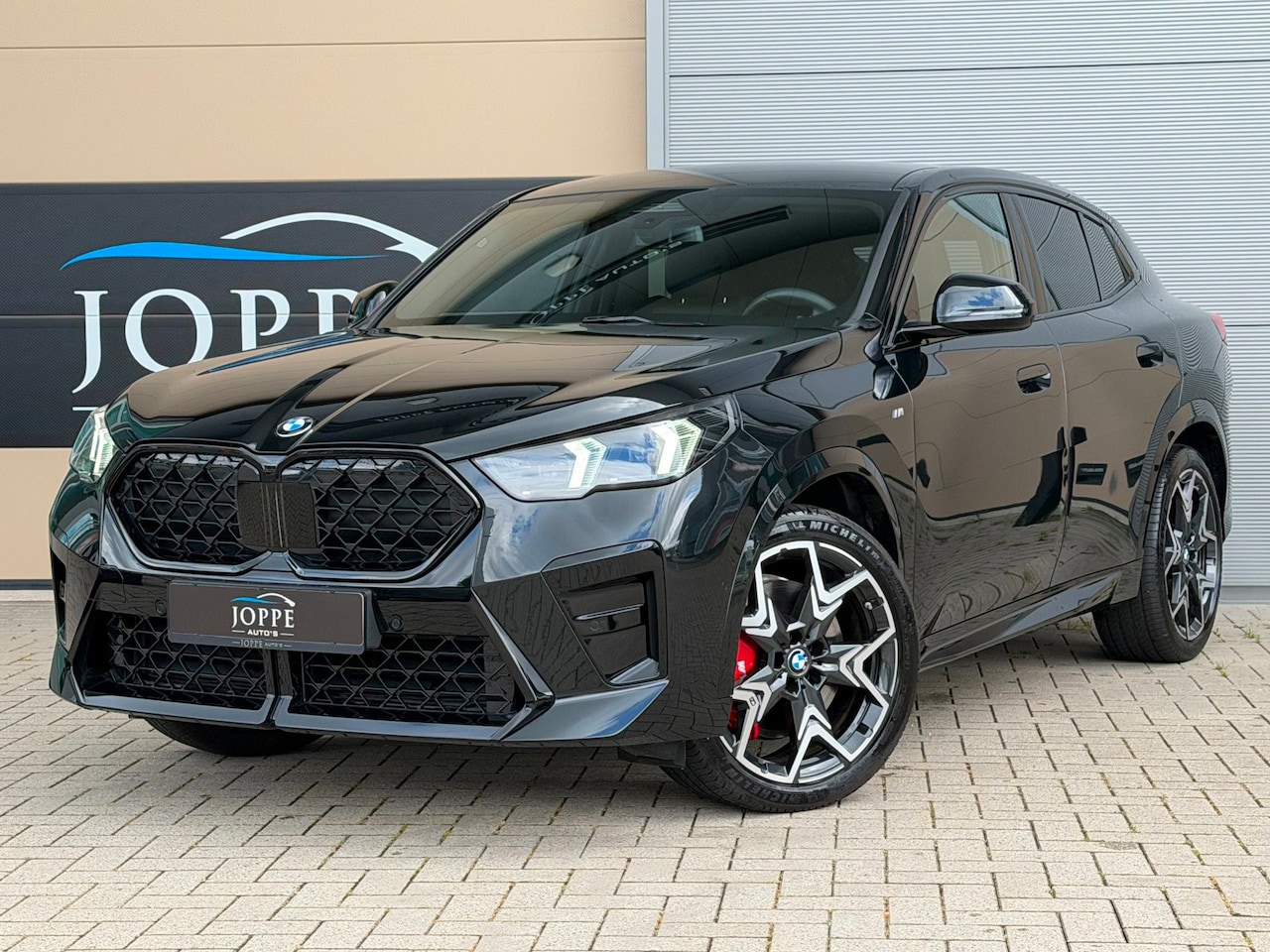 BMW X2 - SDrive20i |M Sport Pro|Pano|20inch|Shadowline|Sfeerverlichting|Camera|Leder - AutoWereld.nl