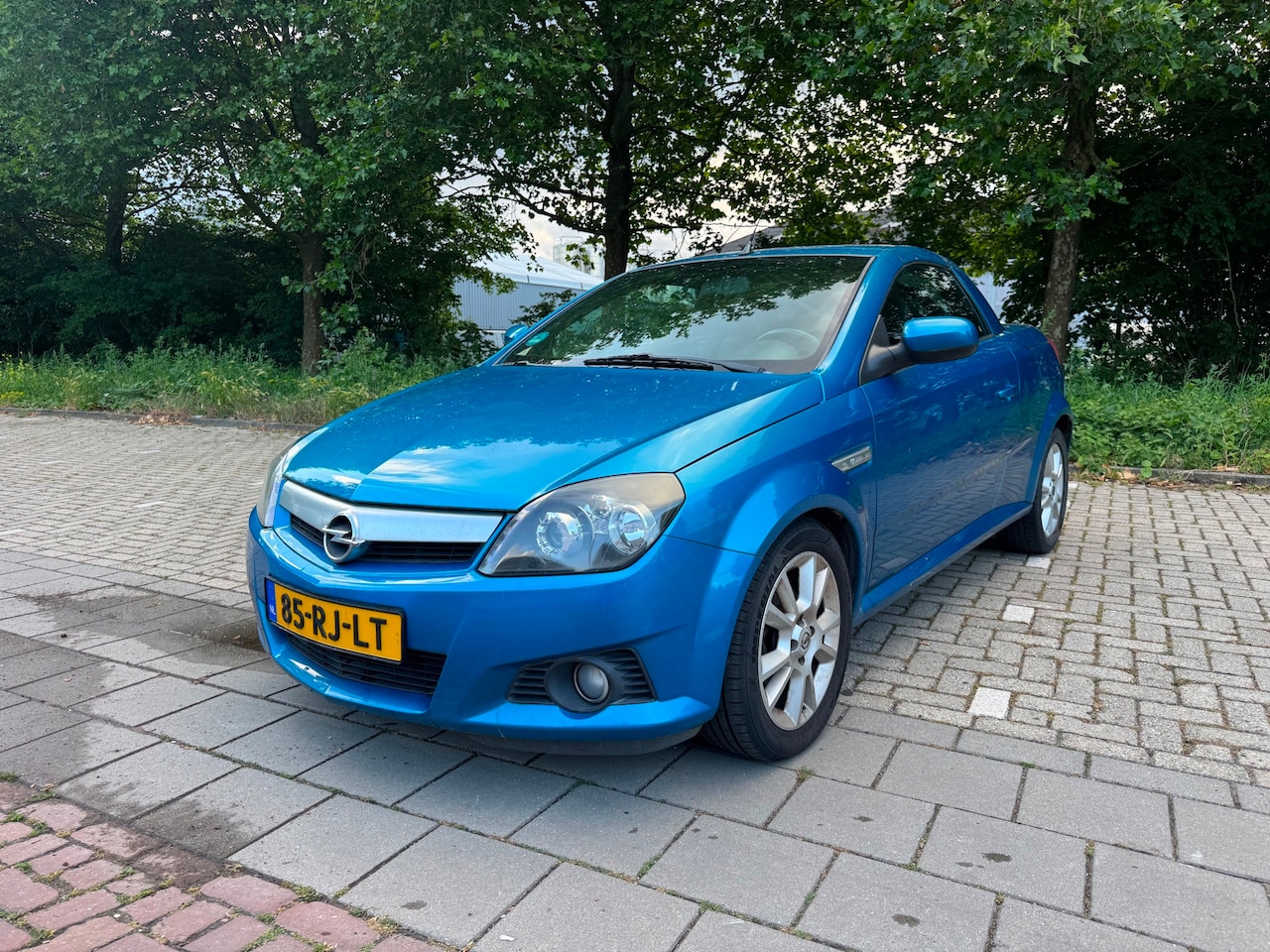 Opel Tigra TwinTop - 1.4-16V Cosmo 1.4-16V Cosmo - AutoWereld.nl