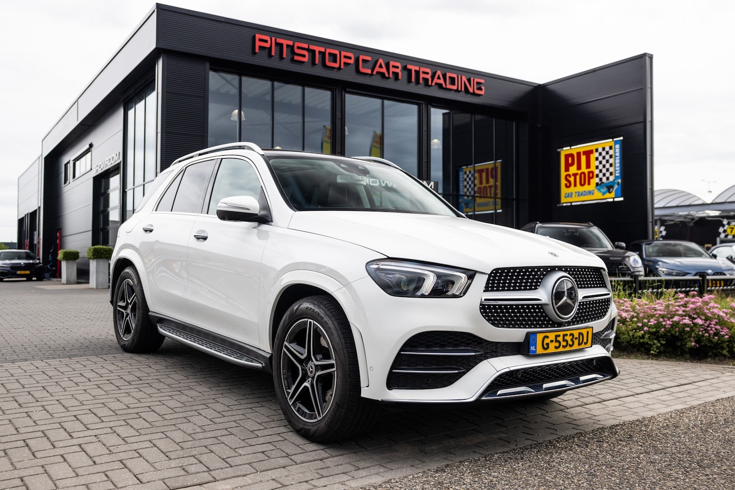Mercedes-Benz GLE-Klasse - 450 4MATIC AMG, 367pk, Pano, Trekhaak, Burmester! - AutoWereld.nl