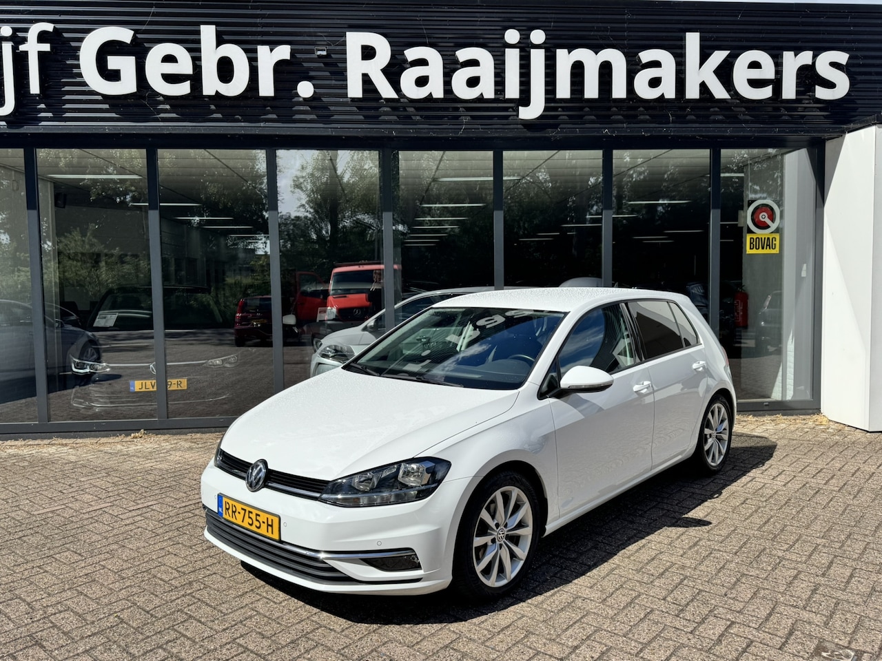 Volkswagen Golf - 1.0 TSI Comfortline*Navigatie*ECC*Trekhaak* - AutoWereld.nl