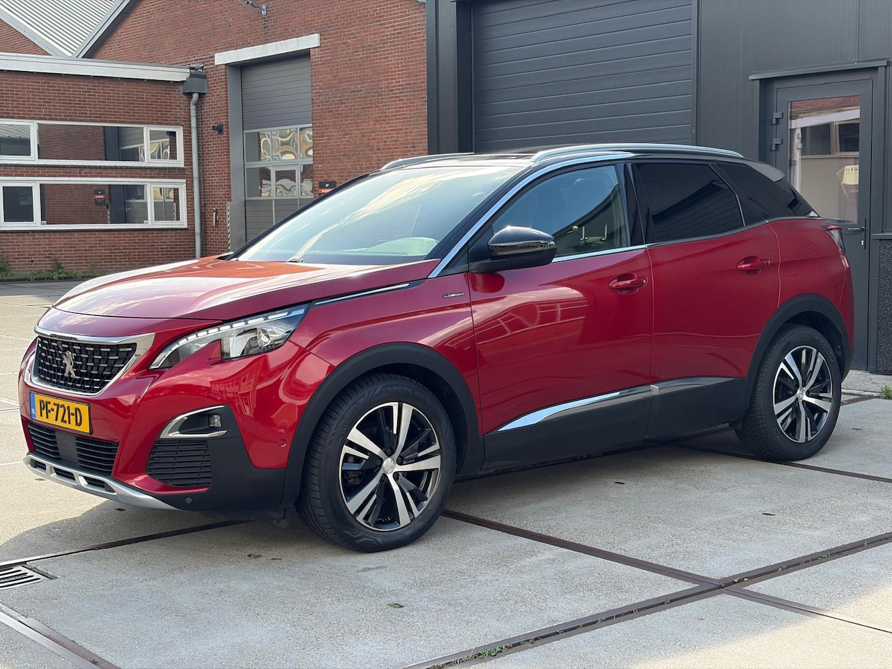 Peugeot 3008 - 1.6 e-THP GT Line Leer Pano 360 Focal Vol Opties NAP - AutoWereld.nl