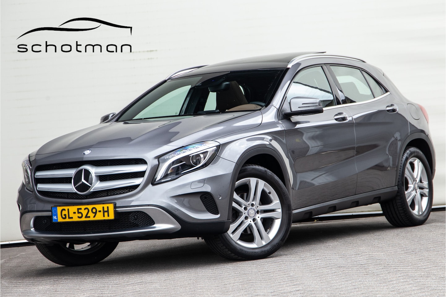 Mercedes-Benz GLA-Klasse - 200 Prestige 200 Prestige, Pano, Leder, Distronic, Camera, Navi, Harman Kardon - AutoWereld.nl