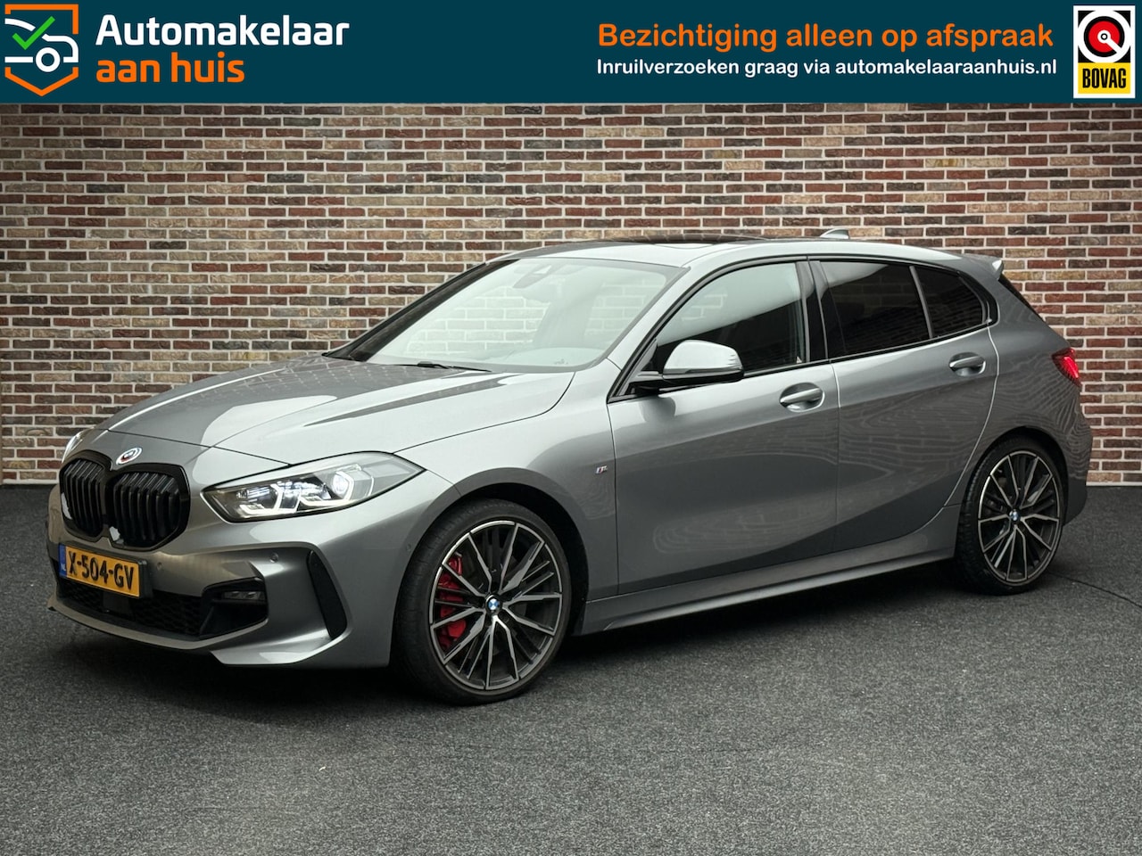BMW 1-serie - 120i M Pakket Panorama Kuip H/K Camera Dealer Garantie - AutoWereld.nl