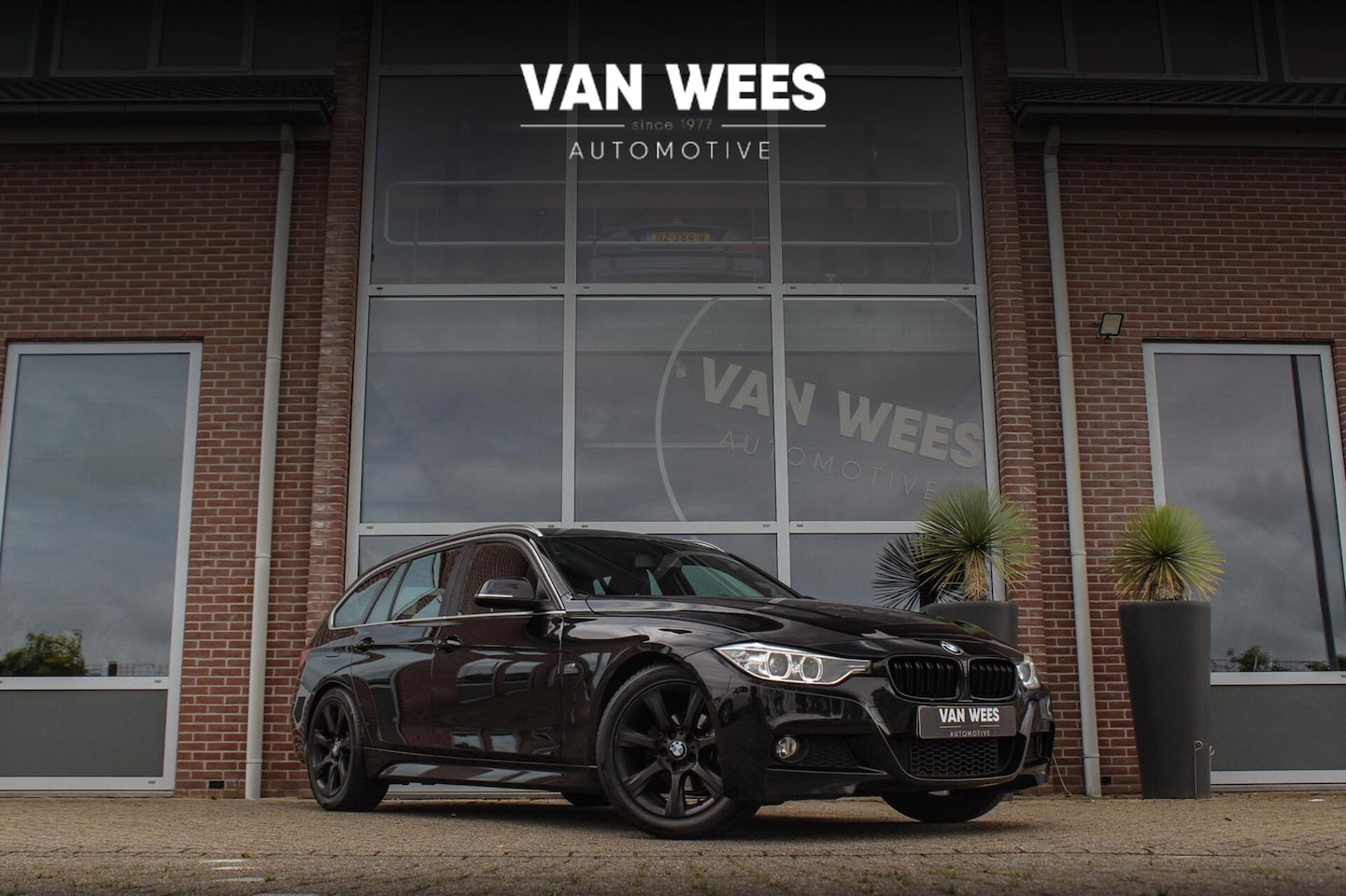 BMW 3-serie Touring - 316i M Sport Edition High Executive | NL auto | Xenon | Navigatie | Alcantara | 18 inch | - AutoWereld.nl