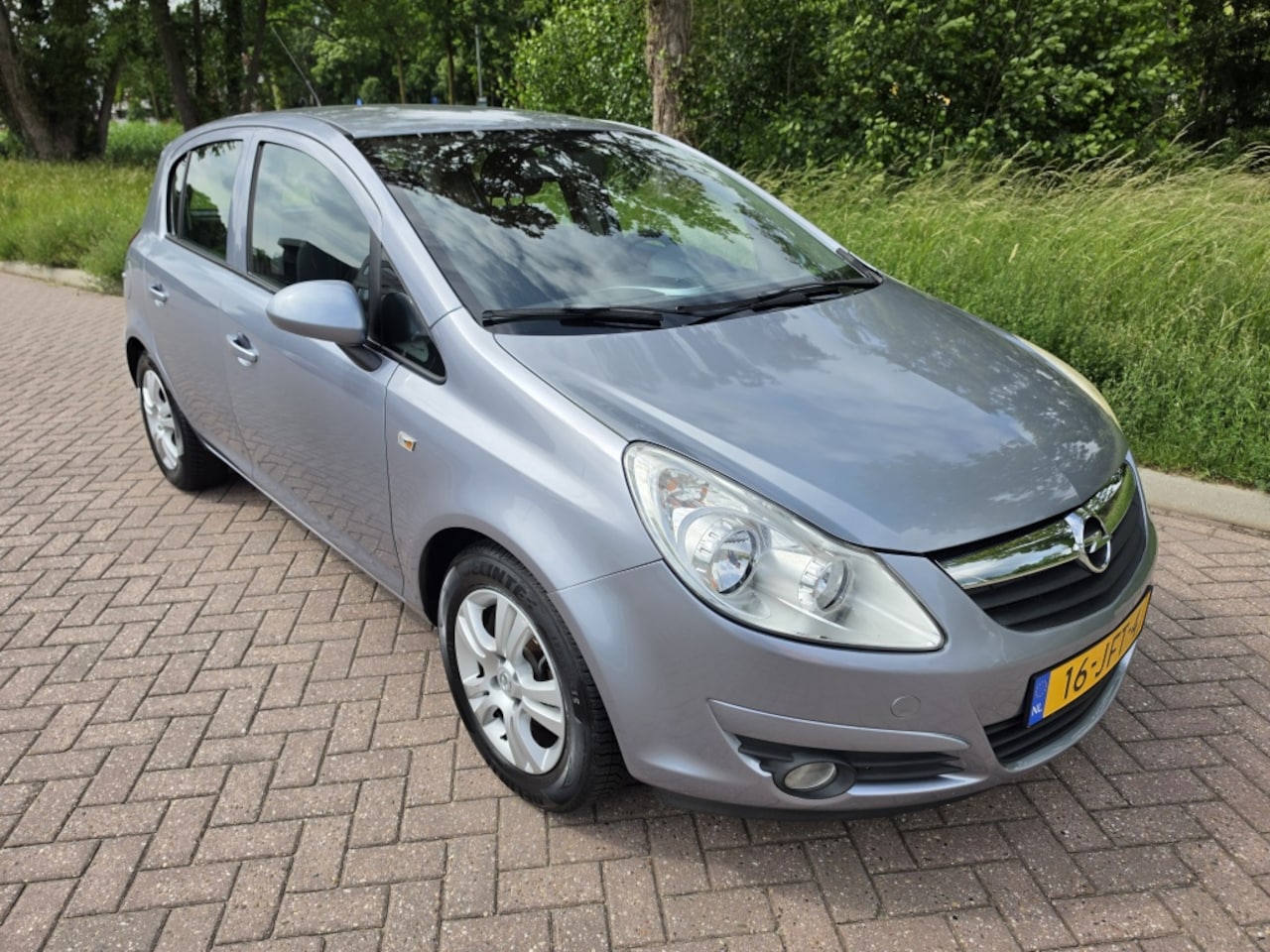 Opel Corsa - 1.2-16V Edition 1.2-16V Edition - AutoWereld.nl