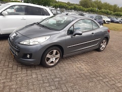 Peugeot 207 CC - 1.6 VTi Premiere zeer lage km stand , 1e eigenaar meer fotos volgen