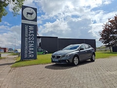 Volvo V40 Cross Country - T3 Momentum | Rijklaarprijs | Trekhaak |