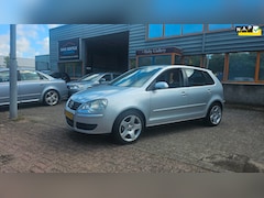 Volkswagen Polo - 1.4-16V Optive 5 Deurs Nieuwe Apk