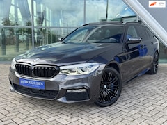BMW 5-serie Touring - 540d xDrive High Executive M-Sport 320pk Panoramadak / Trekhaak / 360 Camera