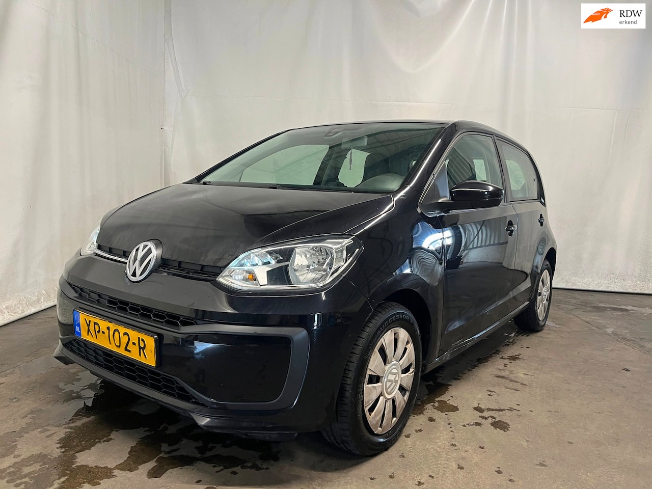 Volkswagen Up! - 1.0 BMT move up! - Schade - AutoWereld.nl