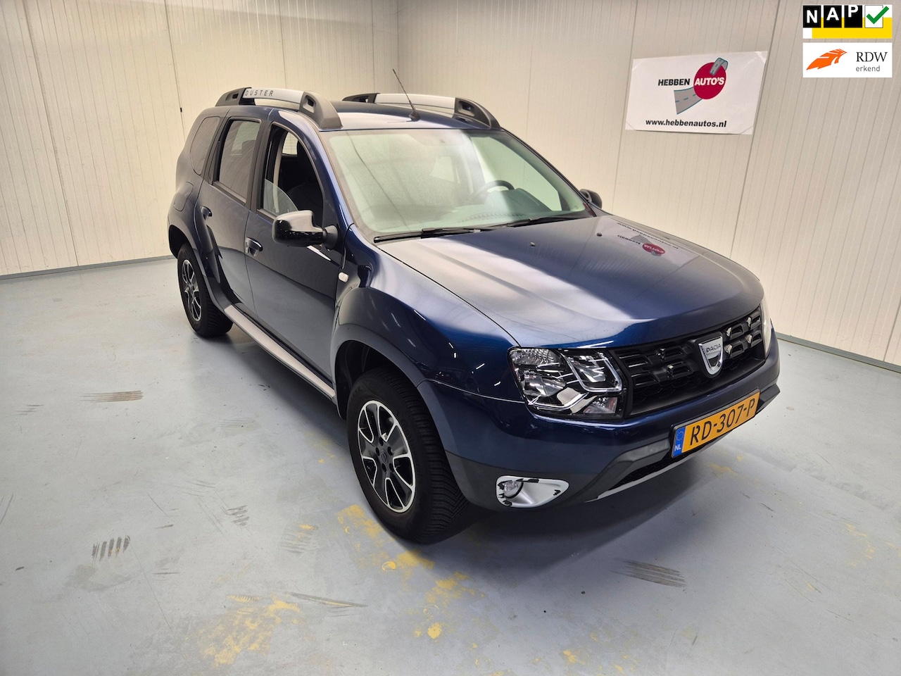 Dacia Duster - 1.2 TCe 4x2 Blackshadow Navi Airco CruiseControl Alu Trekhaak - AutoWereld.nl