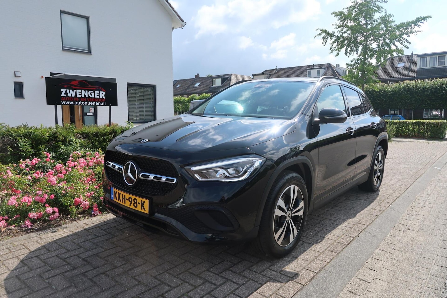 Mercedes-Benz GLA-Klasse - 250 e NIGHT PAKKET|PANORAMADAK|LEDER|CARPLAY|SFEERVERLICHTING|DEALER ONDERHOUDEN - AutoWereld.nl
