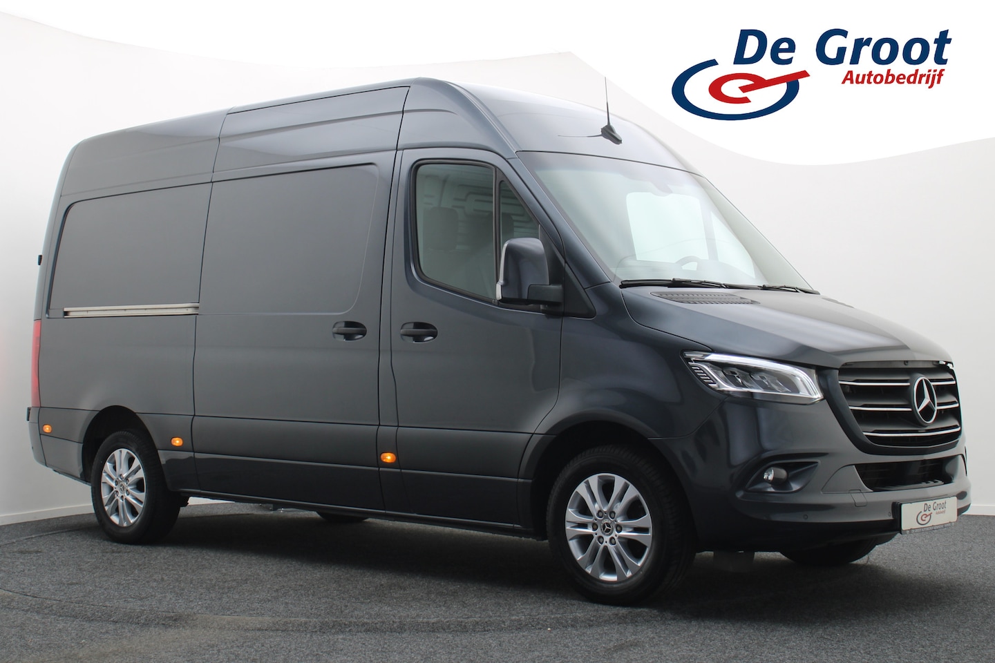 Mercedes-Benz Sprinter - 319 CDI L2H2 Select 3-Zits, LED, Camera, Apple Carplay, Standkachel, PDC - AutoWereld.nl