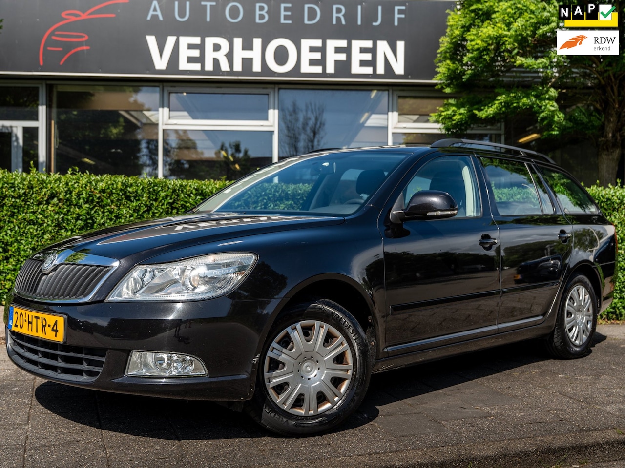 Skoda Octavia Combi - 1.4 TSI Ambition - APPLE CARPLAY SONY - TREKHAAK - AIRCO - XENON - VOLLEDIG ONDERHOUD ! - AutoWereld.nl