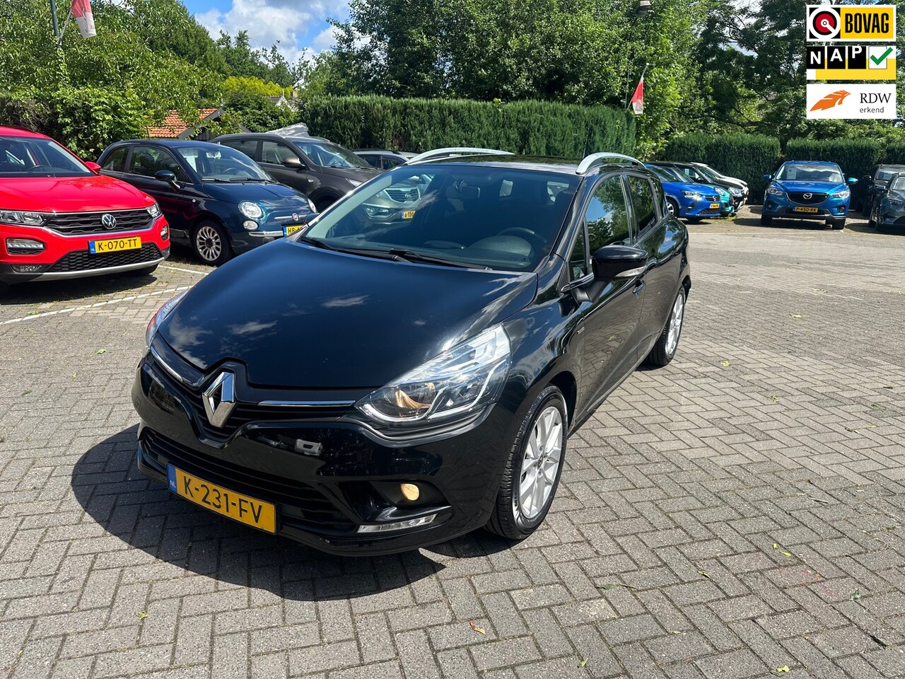 Renault Clio Estate - 0.9 TCe Limited 0.9 TCe Limited , navigatie , pdc achter - AutoWereld.nl