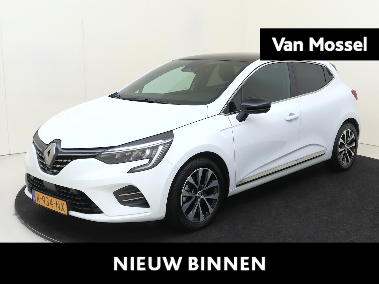 Renault Clio - 1.6 E-Tech Hybrid 145 Techno | Pack winter | Apple Carplay/Android | Camera | electronic c - AutoWereld.nl