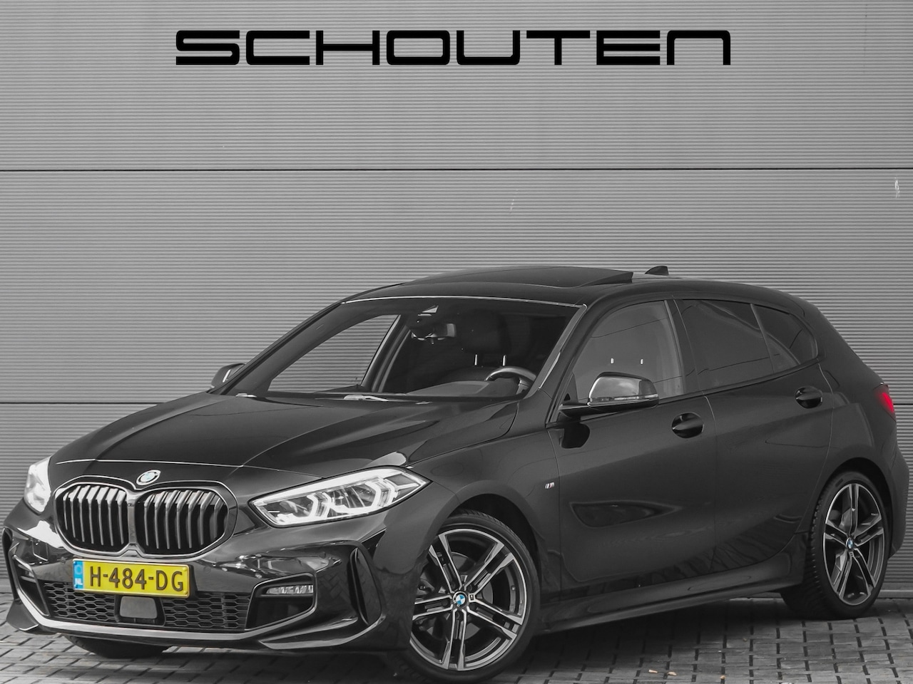 BMW 1-serie - 118i M-Sport Pano CarPlay Camera HiFi 18" - AutoWereld.nl