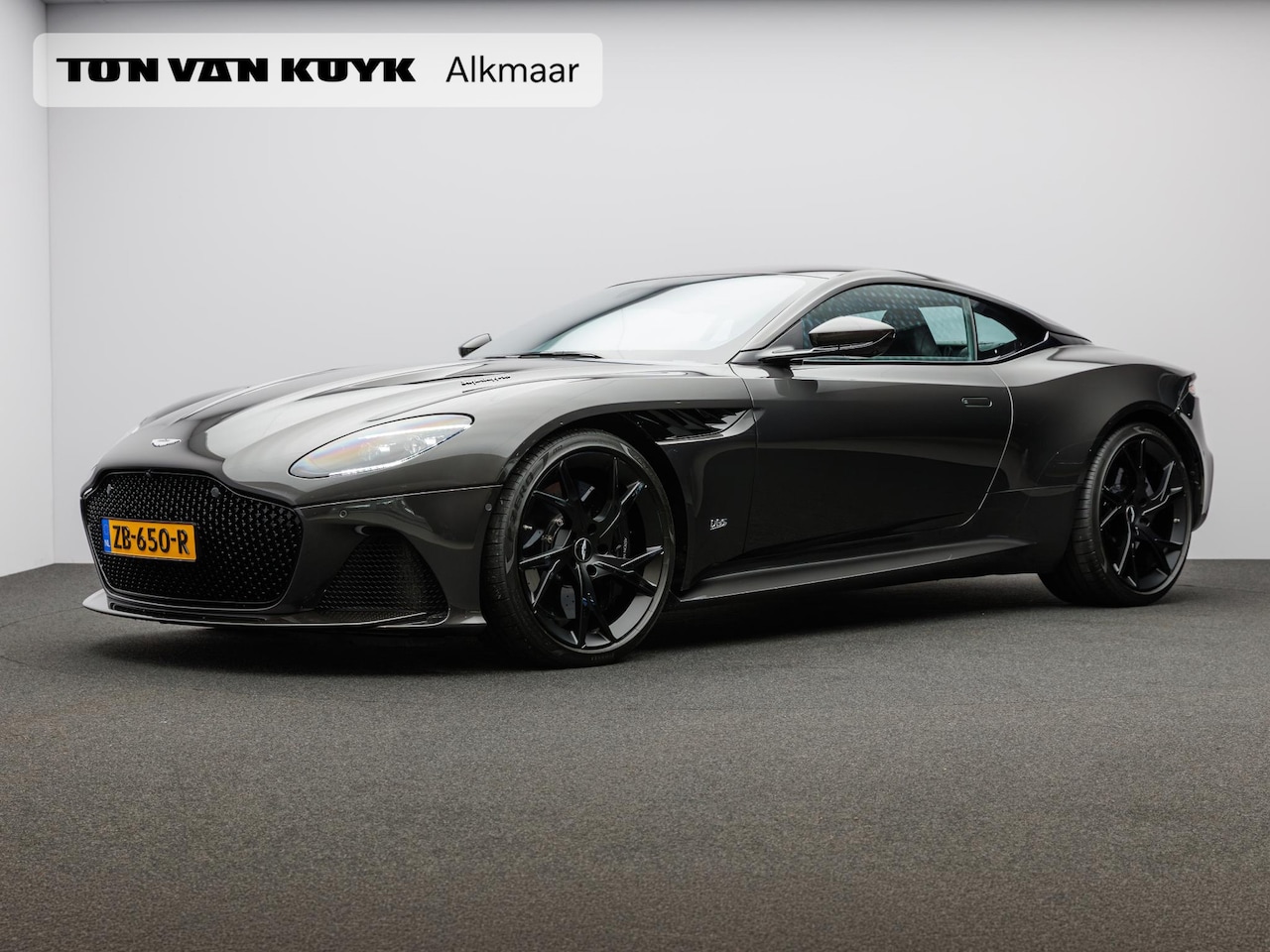 Aston Martin DBS - 5.2 V12 Superleggera Coupe - AutoWereld.nl