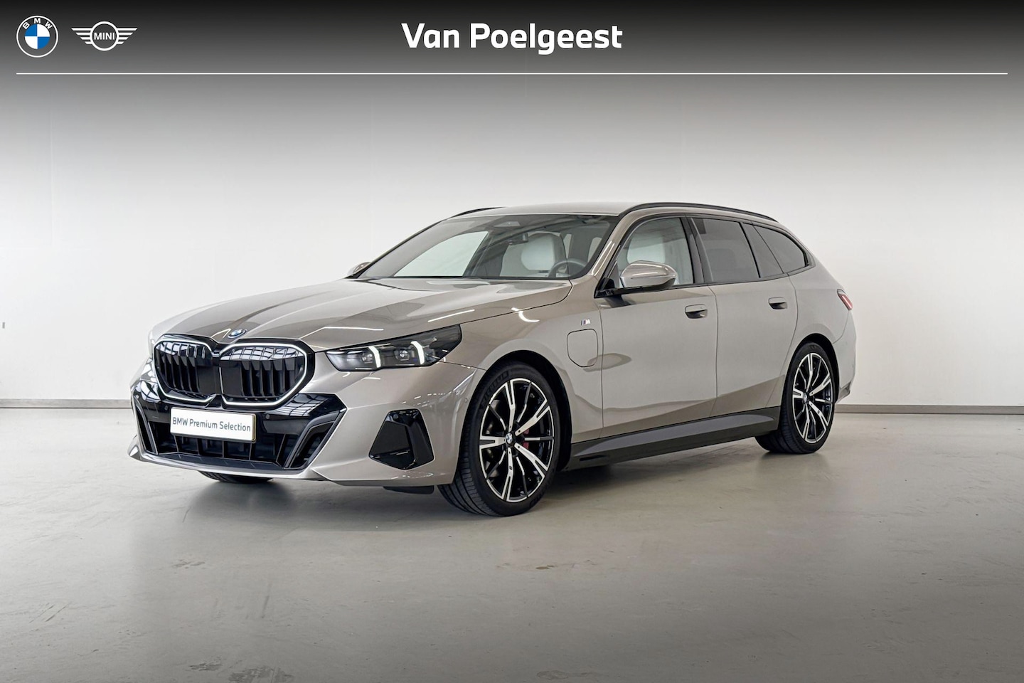 BMW 5-serie Touring - 530e M Sportpakket Pro Comfort Pack - AutoWereld.nl