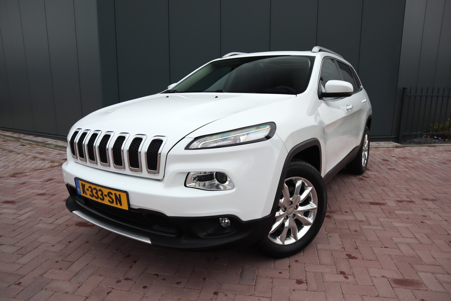 Jeep Cherokee - 3.2 V6 Trailhawk 4WD Automaat Panoramadak Leder Navigatie Camera Etc. - AutoWereld.nl