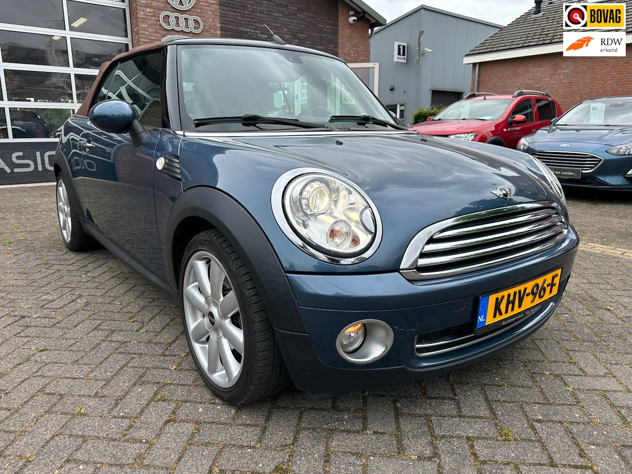 MINI Cabrio - Mini Cooper 1.6 Luxe uitvoering met Bruin Leder int. - AutoWereld.nl