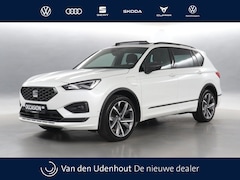 SEAT Tarraco - 1.4 TSI eHybrid 245pk PHEV FR / Panoramadak / Trekhaak 1800kg / Leer