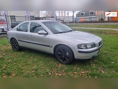 Volvo S60 - 2.4