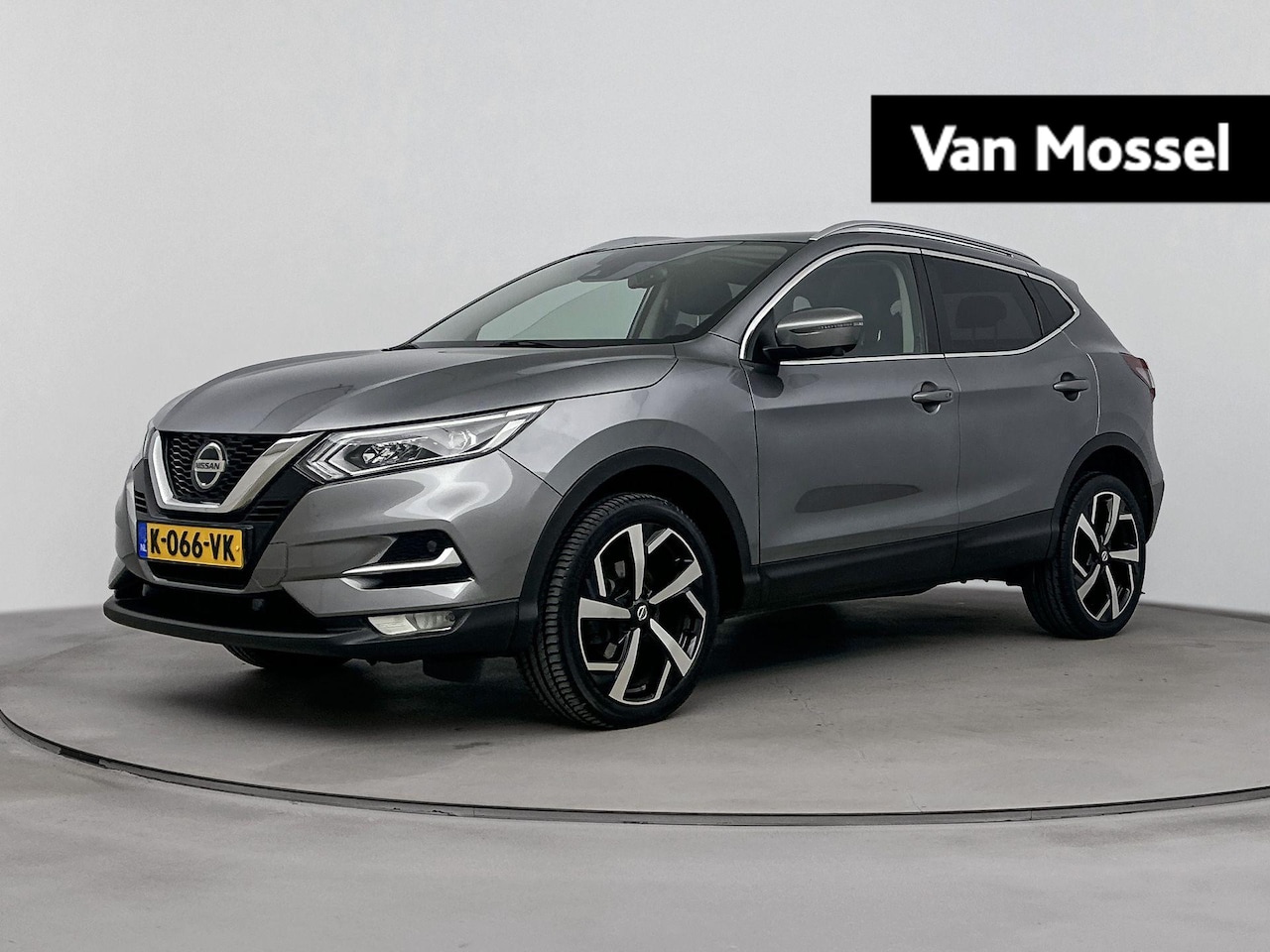 Nissan Qashqai - 1.3 DIG-T Premium Edition 140PK | Navigatie | Panoramadak | 360 Camera | Volleder Interieu - AutoWereld.nl