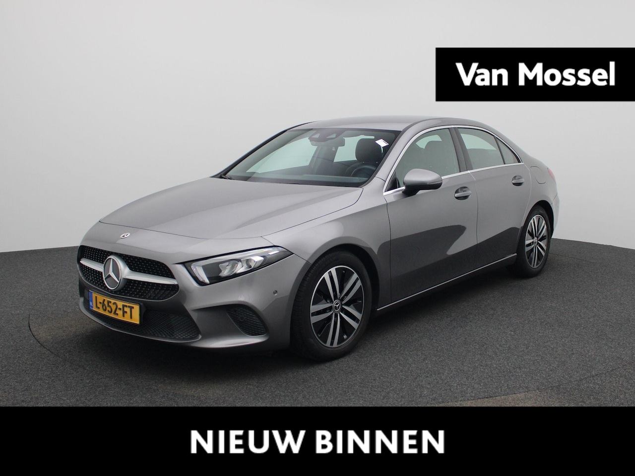 Mercedes-Benz A-klasse - 200 Business Solution Luxury | ACHTERUITRIJCAMERA | AMBIENT SFEERVERLICHTING | STOELVERWAR - AutoWereld.nl