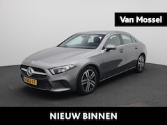 Mercedes-Benz A-klasse - 200 Business Solution Luxury | ACHTERUITRIJCAMERA | AMBIENT SFEERVERLICHTING | STOELVERWAR