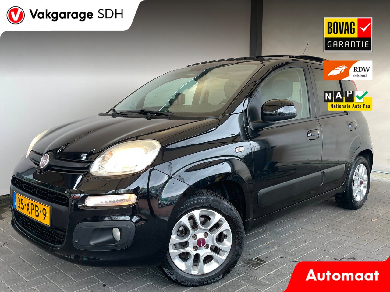 Fiat Panda - 0.9 TwinAir Lounge|Panoramadak|Automaat|Trekhaak|Voorruitverwarming|Climate Control - AutoWereld.nl