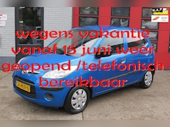 Hyundai i10 - 1.1 Active , 72.000 KM