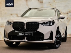 BMW X3 - 30e xDrive M Sport Pro , pano, 21", tr.haak, H/K, HUD, 360° camera, keyless, shadow line