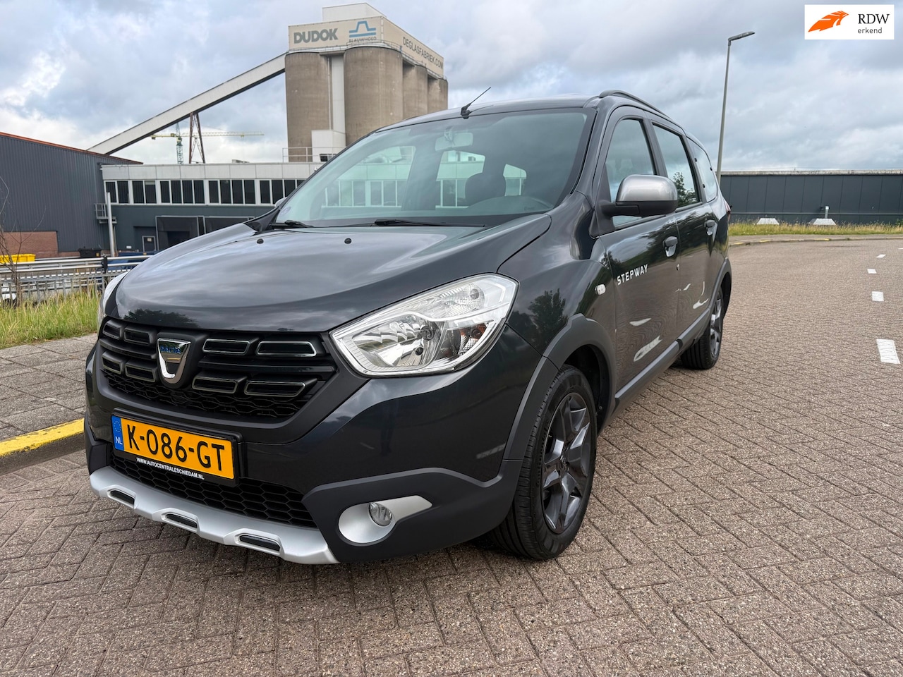 Dacia Lodgy - 1.2 TCe Série Limitée Stepway 7p_NETTE AUTO - AutoWereld.nl