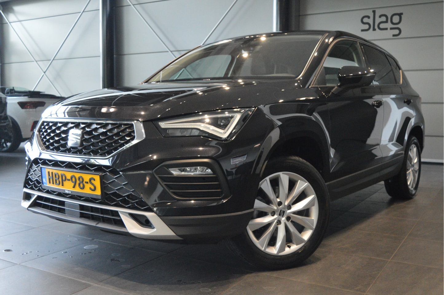 SEAT Ateca - 1.5 TSI Style carplay cruise led pdc trekhaak 150 pk !! - AutoWereld.nl