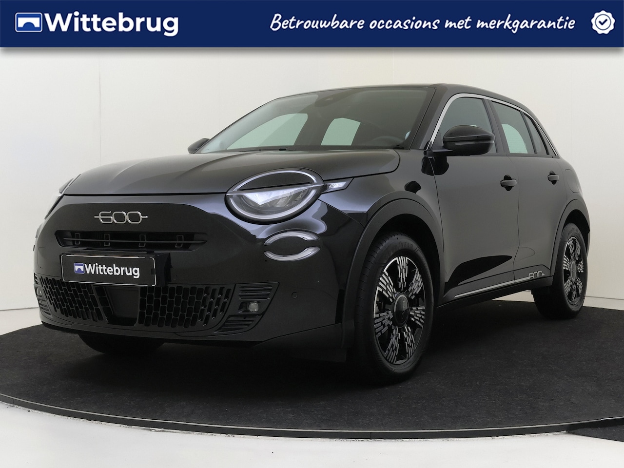 Fiat 600 - 1.2 Hybrid Urban | Camera | Climate control | Navigatie | Carplay | - AutoWereld.nl
