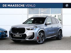 BMW X1 - sDrive20i M Sport Automaat / Panoramadak / Trekhaak / Sportstoelen / M Adaptief onderstel