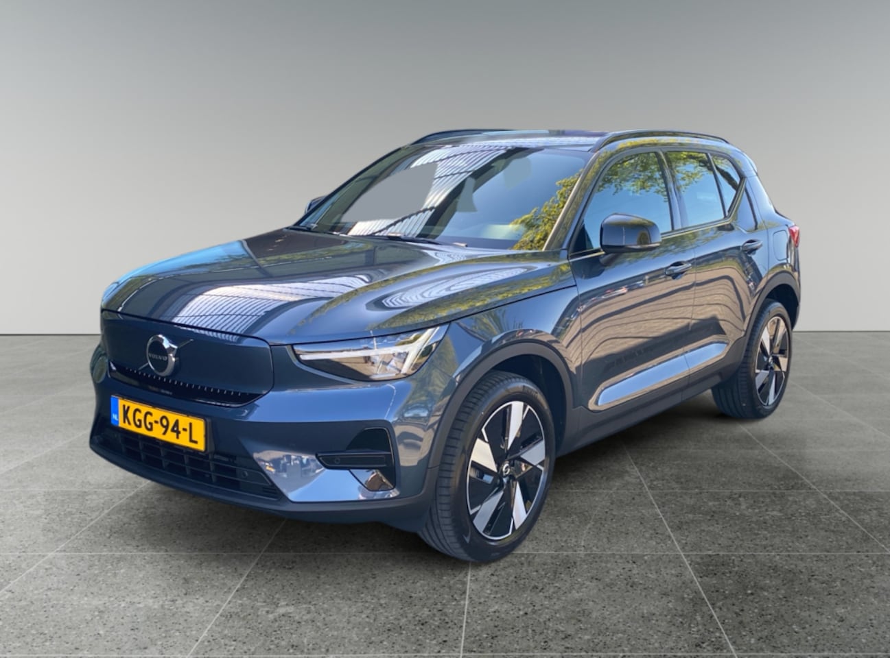 Volvo EX40 - Single Plus 70 kWh - AutoWereld.nl