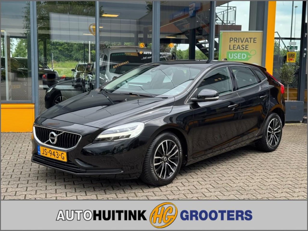 Volvo V40 - 1.5 T2 Momentum - stoelverwarming - navi - AutoWereld.nl