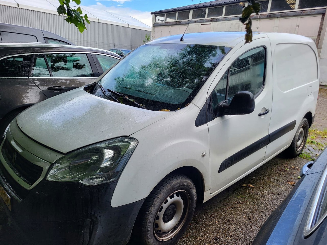 Peugeot Partner - 122 1.6 BlueHDi 100 L1 Première S&S - AutoWereld.nl