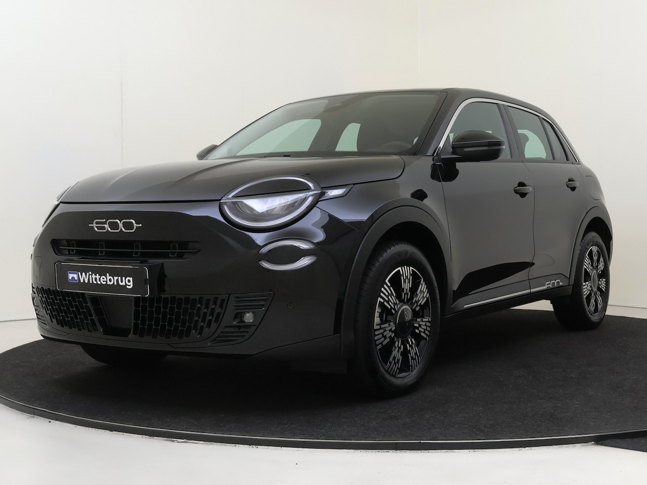 Fiat 600 - 1.2 Hybrid Urban | Camera | Climate control | Navigatie | Carplay | - AutoWereld.nl