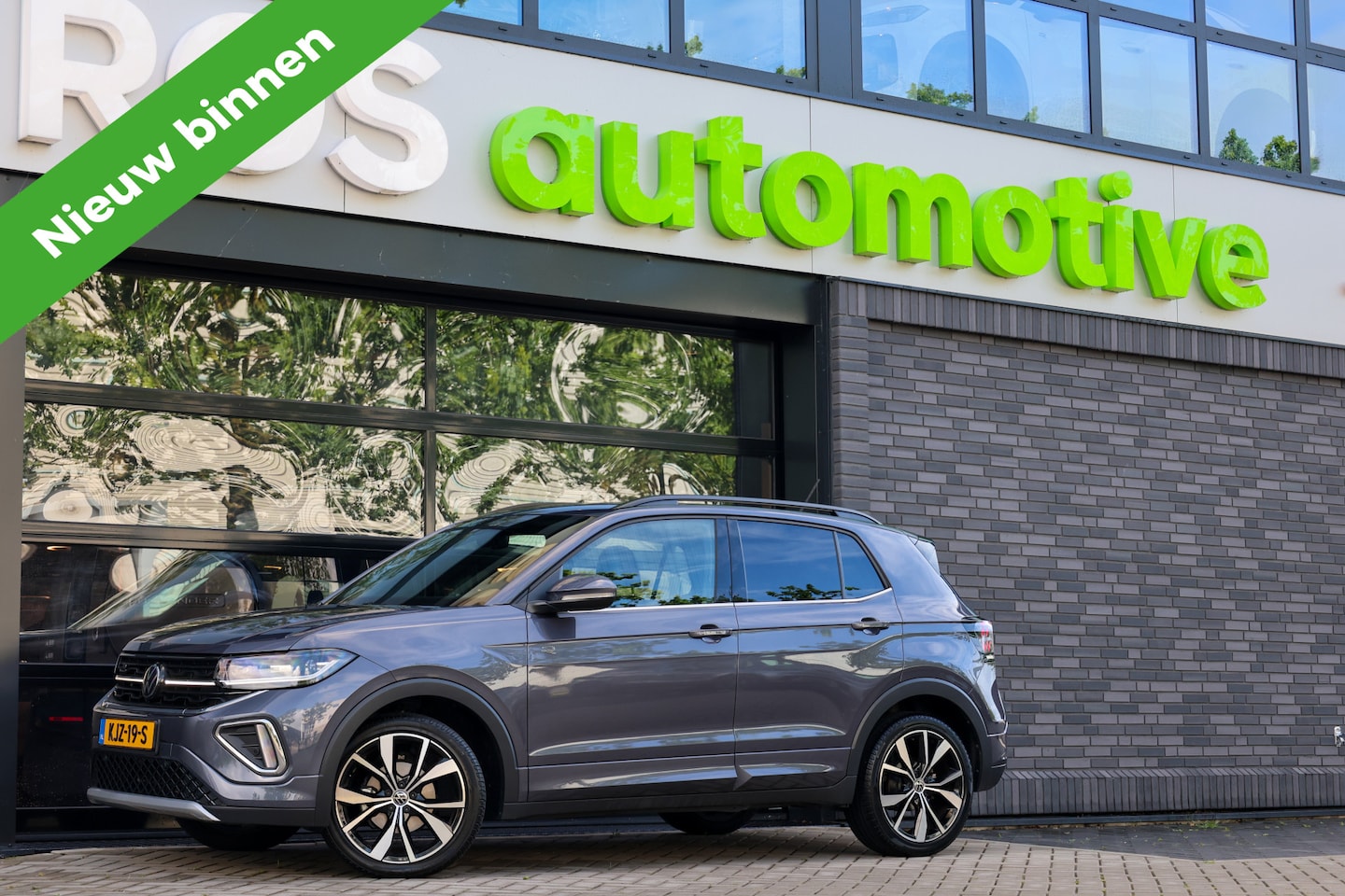 Volkswagen T-Cross - 1.0 TSI R-Line Edition | R-LINE | ACC | IQ LIGHT | CAMERA | 18 INCH | VERLICHTE GRILL | DI - AutoWereld.nl