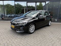 BMW 2-Serie - 220i 192pk High Exe, Leer, Sportstoel, HeadUp, Trekhk afn, NaviPro, Camera, Stoelverw, Cru