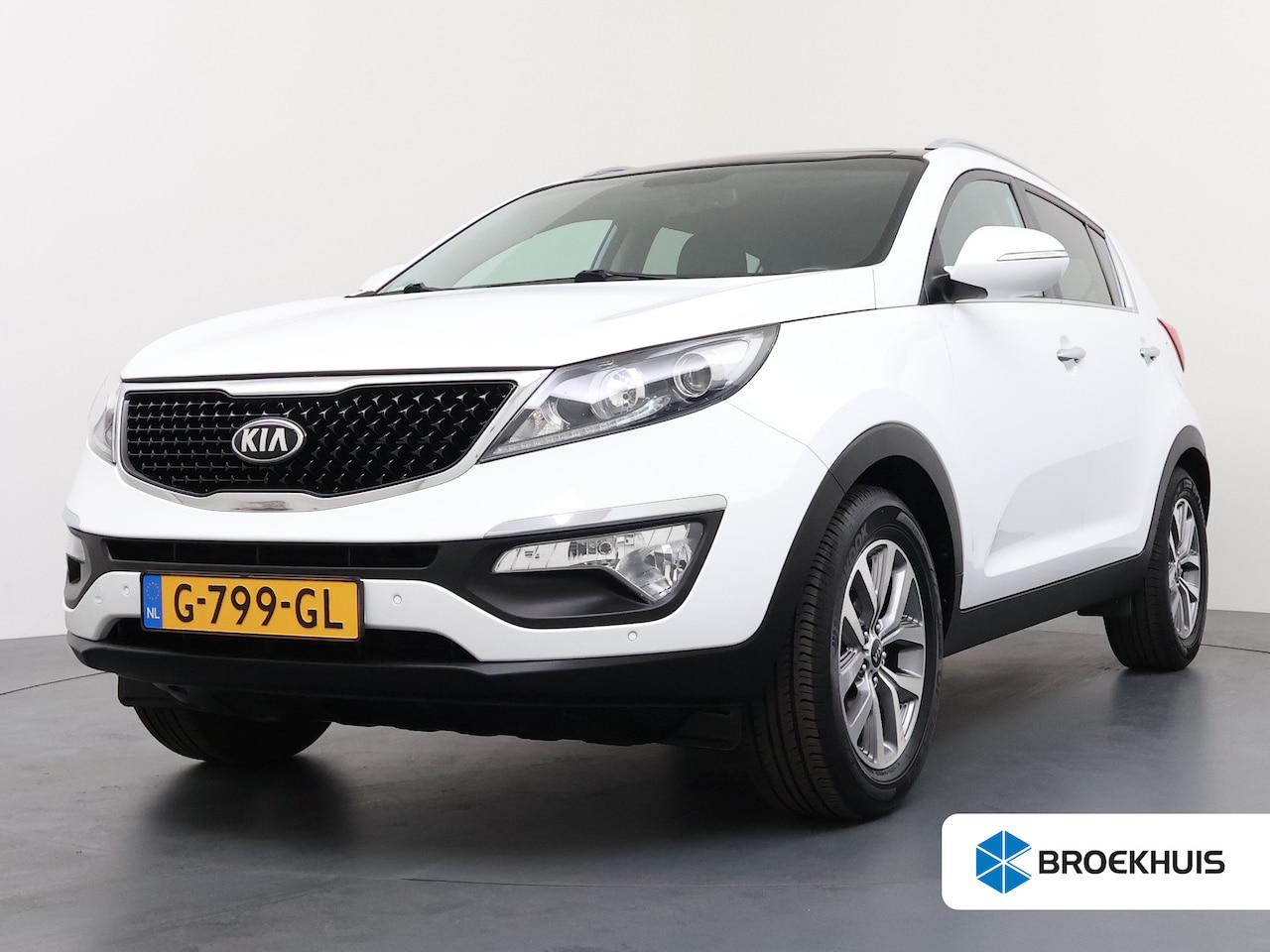 Kia Sportage - 1.6 GDI DynamicPlusLine / Trekhaak / Camera / Navigatie / Panorama / Parkeersensoren / 17' - AutoWereld.nl
