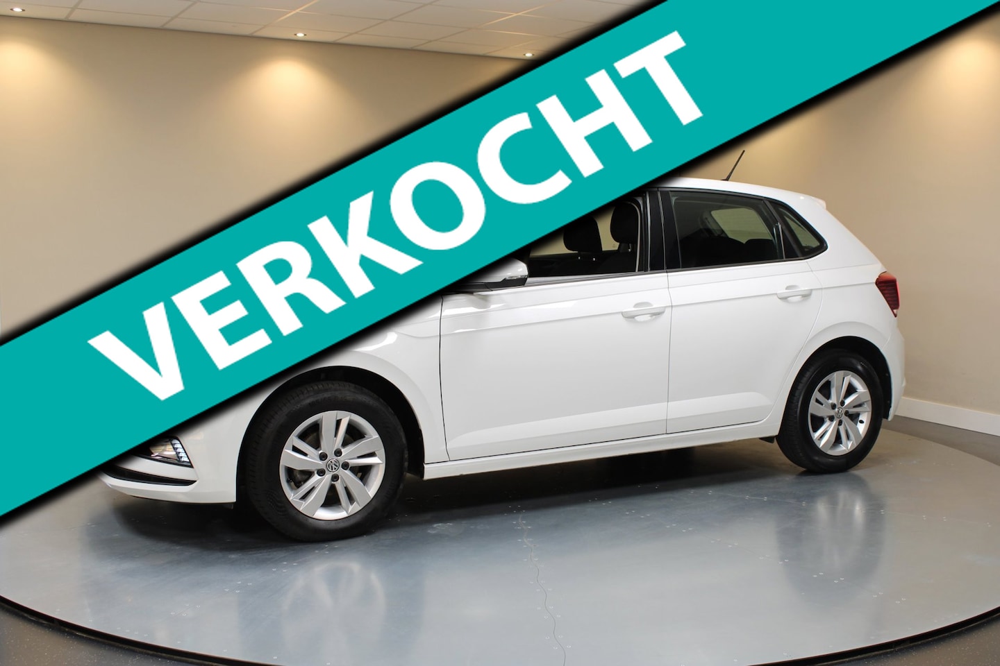 Volkswagen Polo - 1.0 TSI Comfortline *2de Eigenaar/Dealer OH* Adapt.Cruise|Navi|DAB|NAP - AutoWereld.nl