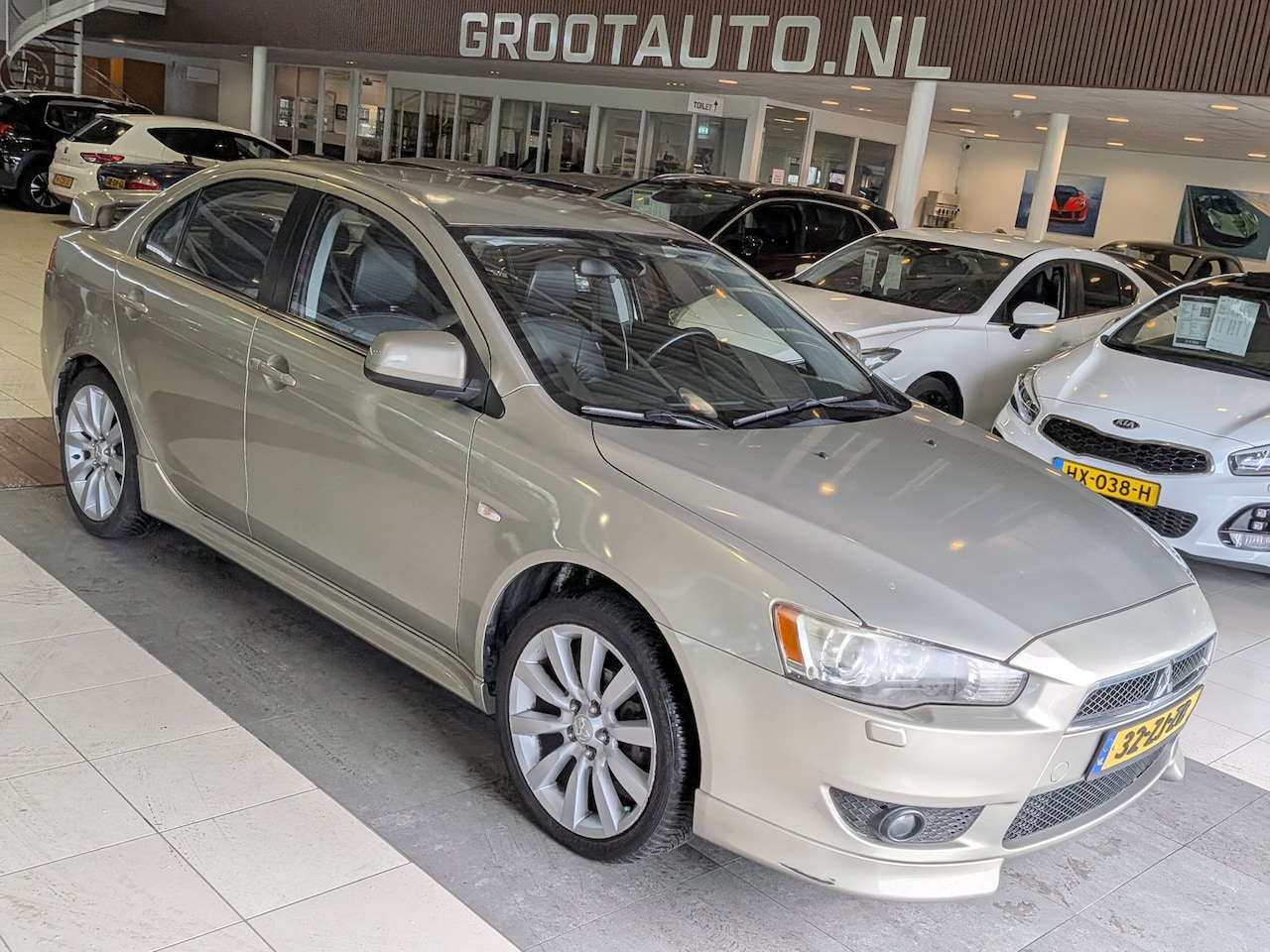 Mitsubishi Lancer Sports Sedan - 1.8 Instyle Automaat Airco, Cruise Control, Trekhaak, Stuurbekrachtiging - AutoWereld.nl