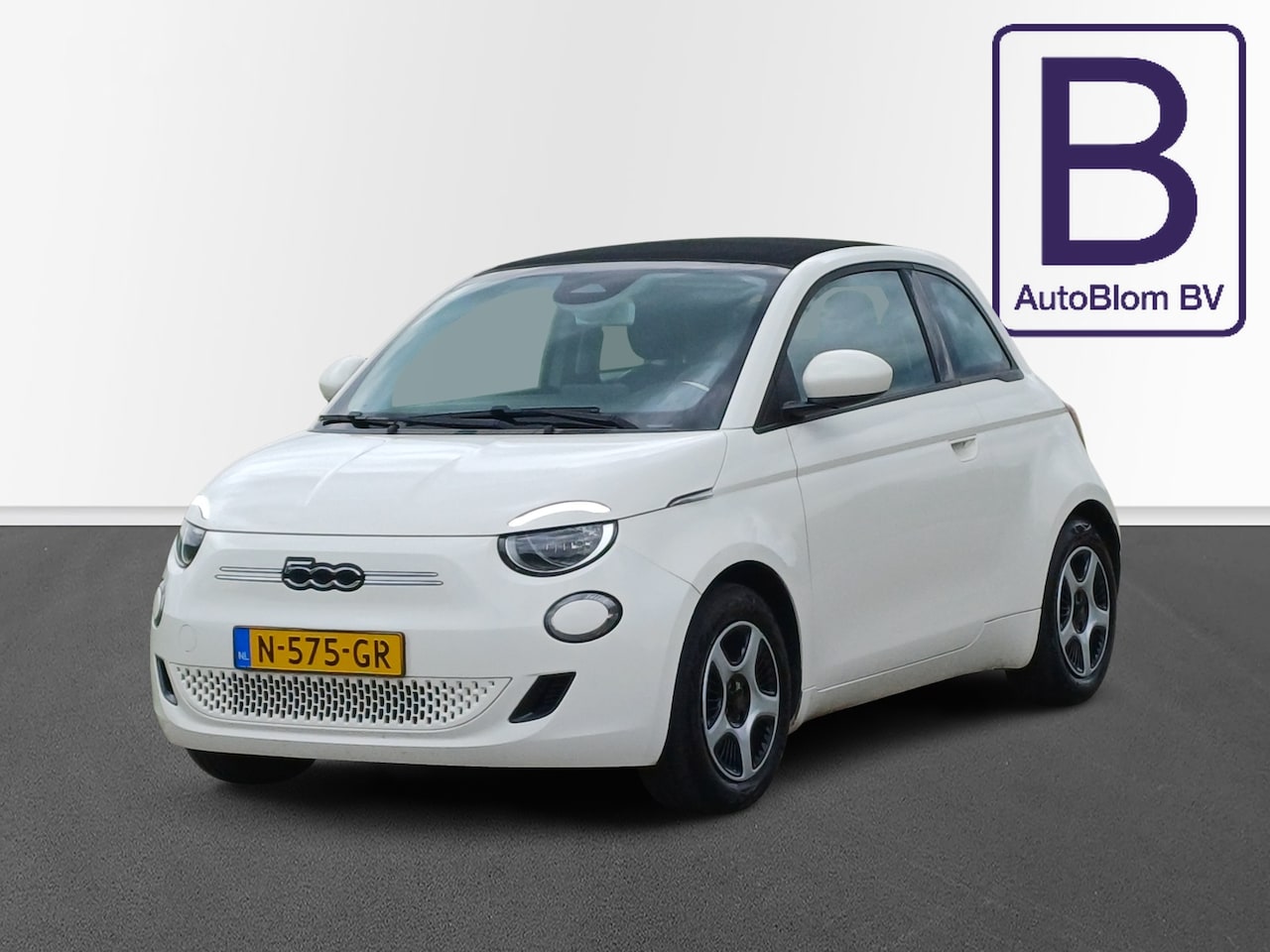 Fiat 500 C - Passion 42 kWh /Mooie Auto!/Origin. NL/Elektrisch bedienbare kap/ - AutoWereld.nl