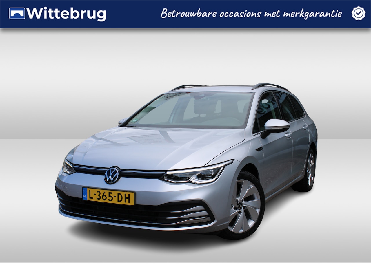 Volkswagen Golf Variant - 1.5 TSI 130pk Style / LED / LM 17'' / App-Connect / Clima / Parkeersensoren v+a - AutoWereld.nl