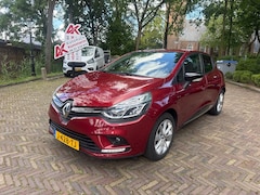 Renault Clio - 1.2 TCe Limited. Navi/LMV/PDC. Wij zijn altijd de goedkoopste met de beste Vakgarare servi