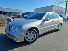 Mercedes-Benz C-klasse - 180 K. Elegance AUTOMAAT/CLIMA/CRUISE/PDC